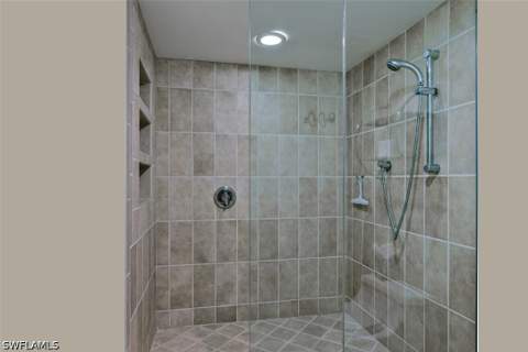 4551 Gulf Shore Blvd N 1600, Naples FL - photo 13 of 32