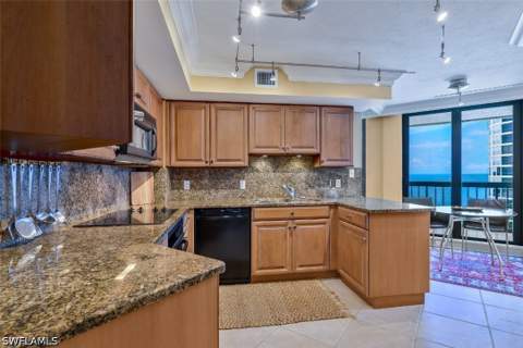 4551 Gulf Shore Blvd N 1600, Naples FL - photo 7 of 32