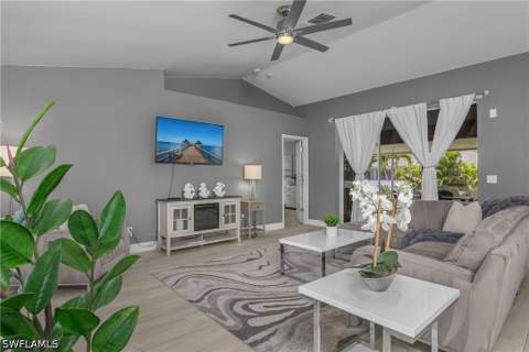 18322 Hepatica Rd, Fort Myers FL - photo 7 of 33