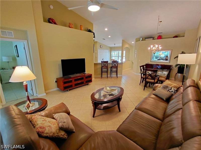 2 bedroom Condominium at 10125 Colonial Country Club Blvd 1708, Garden Lakes, Fort Myers — photo 2