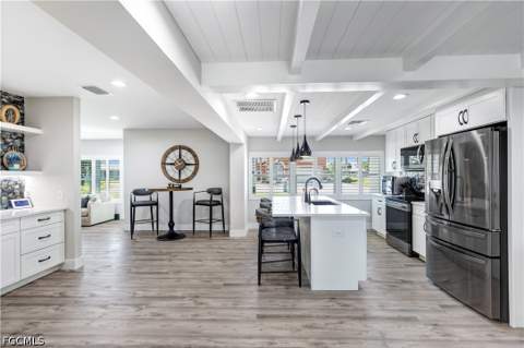131 Egret St, Fort Myers Beach FL - photo 10 of 48