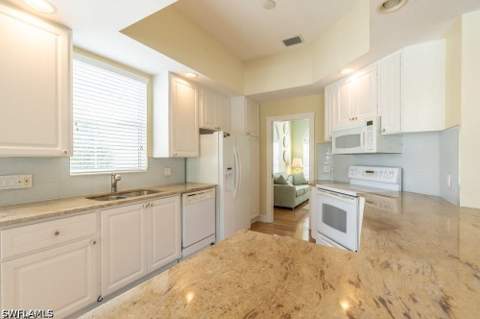 7687 Hernando Ct, Naples FL - photo 23 of 27