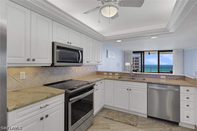 2 bedroom Condominium at 280 S Collier BLVD 2102, SUMMIT HOUSE OF MARCO, Marco Island — photo 3