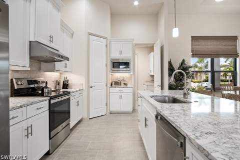2825 SW 49th Ter, Cape Coral FL - photo 15 of 49