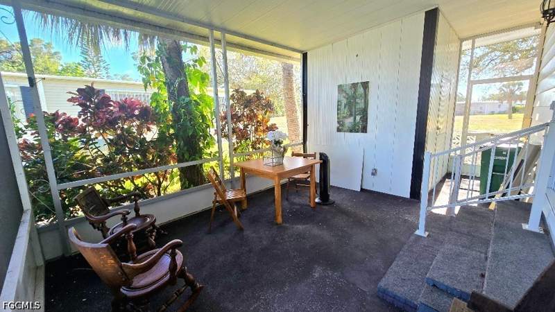 2 bedroom ManufacturedHome at 537 Charlemagne Blvd, Riviera Colony Golf Estates, Naples — photo 2