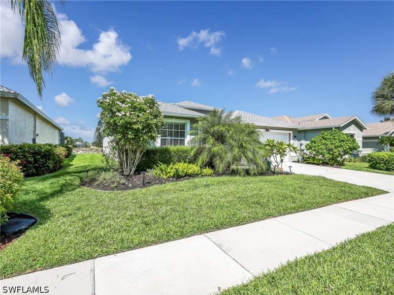 3 bedroom SingleFamilyResidence at 21506 Sheridan Run, Stoneybrook, Estero — photo 4