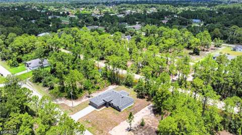923 Binkley St E, Lehigh Acres FL - photo 21 of 24