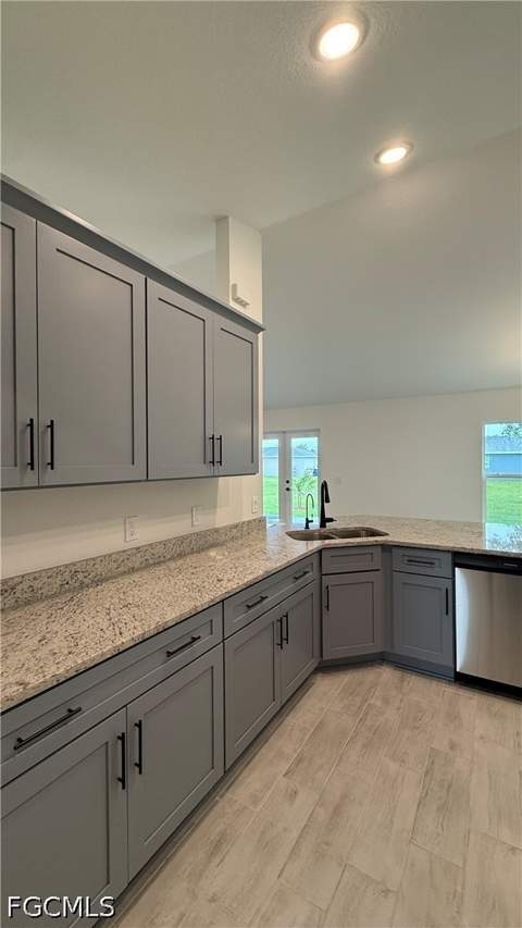 563 Windermere Dr, Lehigh Acres FL - photo 6 of 20