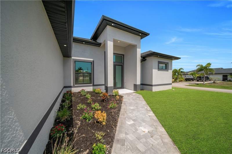 3 bedroom SingleFamilyResidence at 1701 NW 24th Pl, Cape Coral, Cape Coral — photo 4