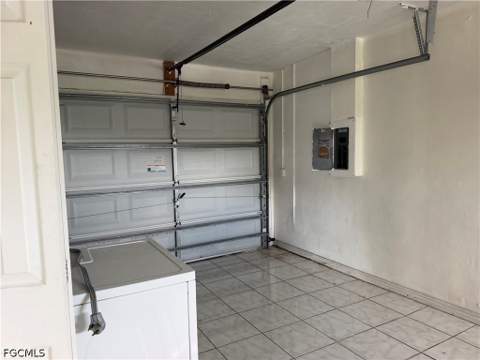 4143 Country Club Blvd, Cape Coral FL - photo 12 of 13