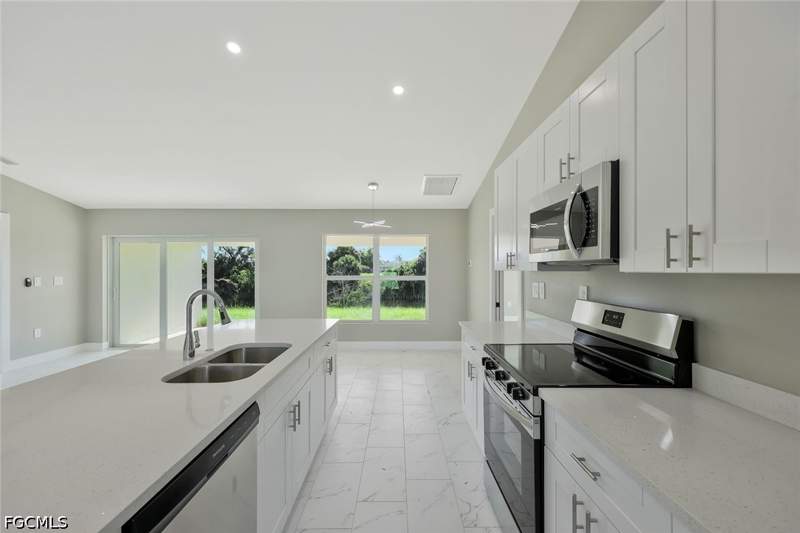 4 bedroom SingleFamilyResidence at 1801 NE 27th St, Cape Coral, Cape Coral — photo 3