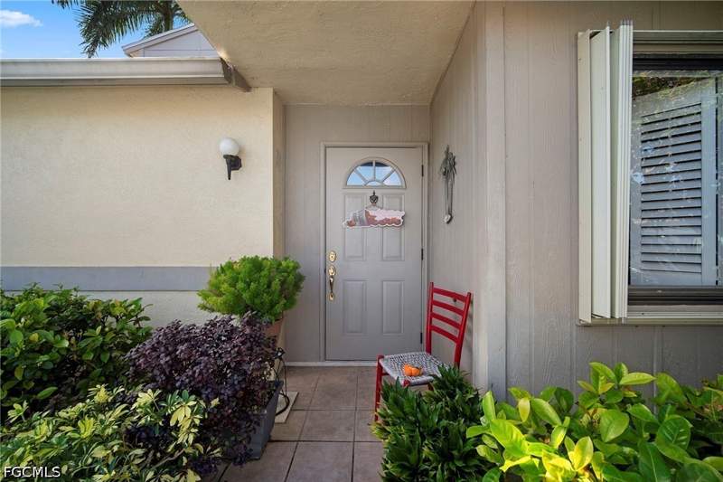 2 bedroom Townhouse at 5272 Cedarbend Dr 1, Village Of Cedarbend, Fort Myers — photo 2