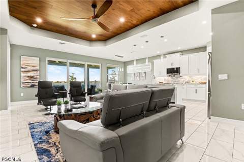 355 Spring Hill Lake Loop, Cape Coral FL - photo 6 of 25