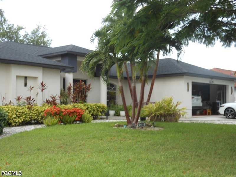 4 bedroom SingleFamilyResidence at 1236 Everest Pkwy, Cape Coral, Cape Coral — photo 1