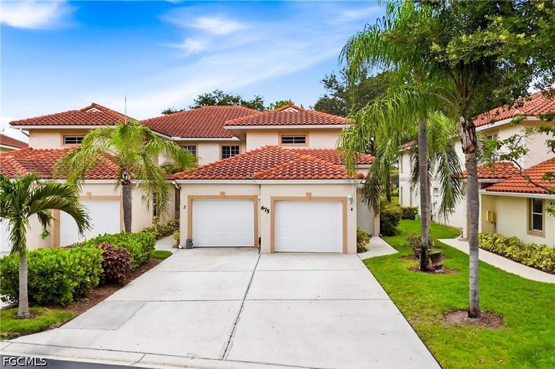 3 bedroom Condominium at 675 Luisa Ln 4, Quartz, Naples — photo 2