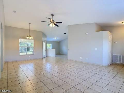 528 SE 27th St, Cape Coral FL - photo 9 of 50