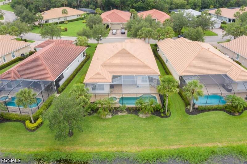 3 bedroom SingleFamilyResidence at 3980 Otter Bend Cir, Otter Bend, Fort Myers — photo 3