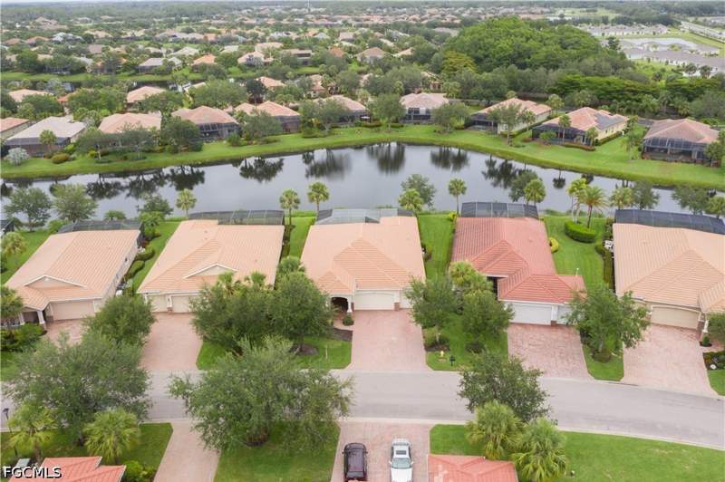 3 bedroom SingleFamilyResidence at 3980 Otter Bend Cir, Otter Bend, Fort Myers — photo 4