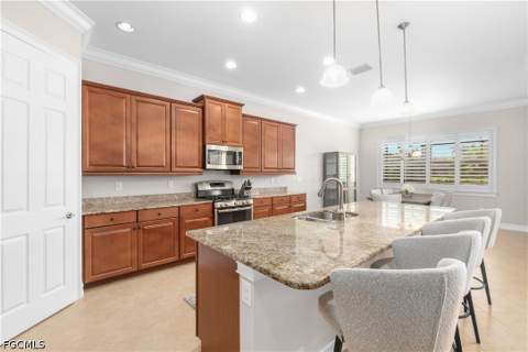 3980 Otter Bend Cir, Fort Myers FL - photo 6 of 38