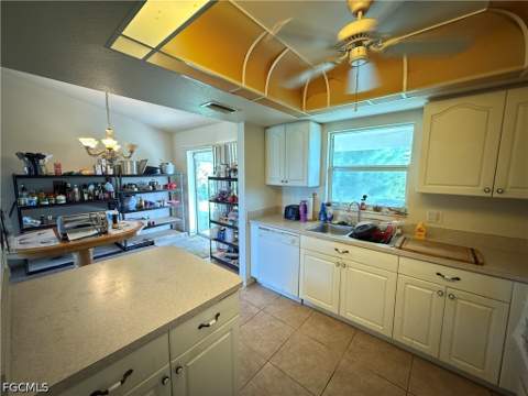 827 NE 17th Ter, Cape Coral FL - photo 6 of 17