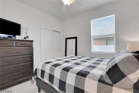 1517 NE 8th Pl, Cape Coral FL - photo 19 of 36