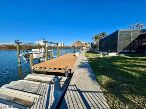 8065 Lagoon Rd, Fort Myers Beach FL - photo 10 of 43