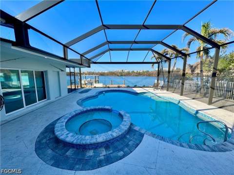 8065 Lagoon Rd, Fort Myers Beach FL - photo 6 of 43