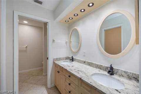 770 Waterford Dr 302, Naples FL - photo 16 of 50