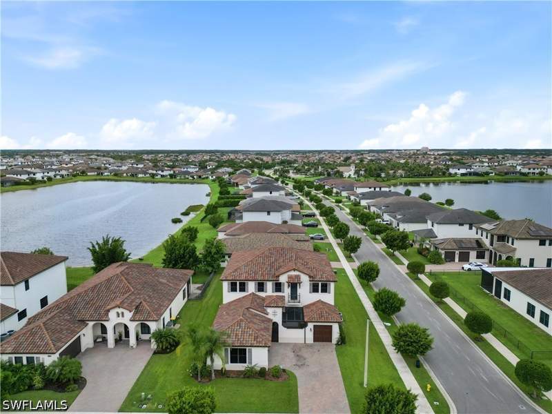 5 bedroom SingleFamilyResidence at 4912 Frattina St, Maple Ridge, Ave Maria — photo 2