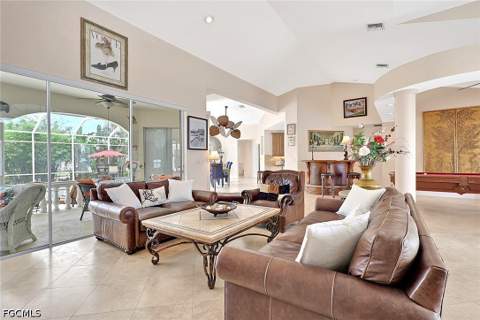 4403 SE 11th Pl, Cape Coral FL - photo 14 of 41