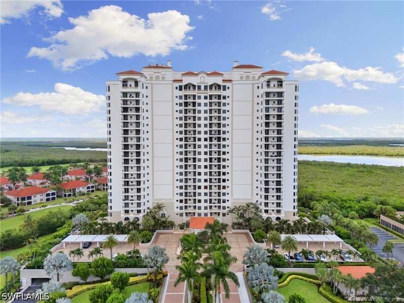 2 bedroom Condominium at 1060 Borghese Ln 902, Aversana, Naples — photo 1