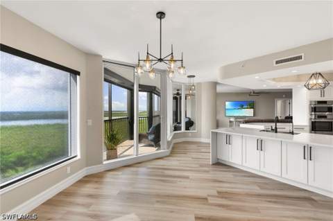 1060 Borghese Ln 902, Naples FL - photo 14 of 43