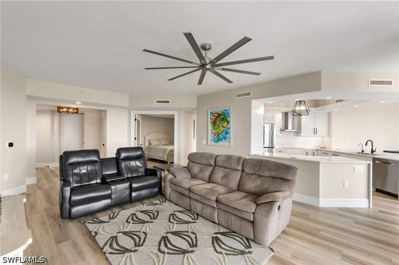 2 bedroom Condominium at 1060 Borghese Ln 902, Aversana, Naples — photo 5