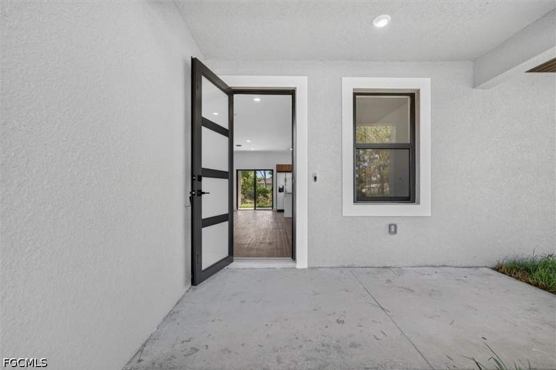 3 bedroom SingleFamilyResidence at 1130 Dutchess St E, Lehigh Acres, Lehigh Acres — photo 5