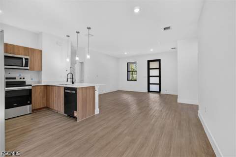 1130 Dutchess St E, Lehigh Acres FL - photo 9 of 37