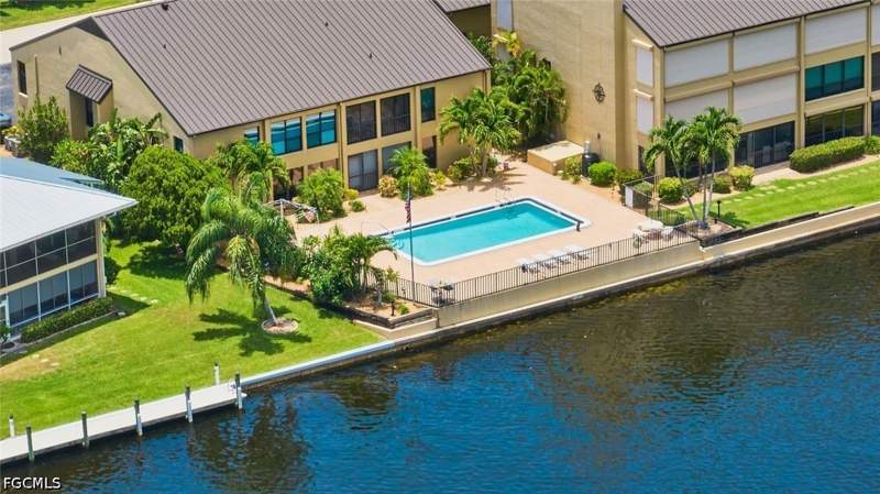 2 bedroom Condominium at 1905 SE 40th Ter 102, Vista Pointe Condo, Cape Coral — photo 3