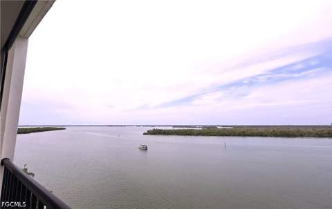 4253 Bay Beach Ln C6, Fort Myers Beach FL - photo 7 of 24