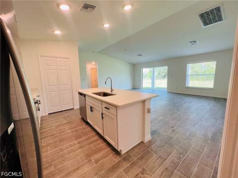 4129 NE 20th Pl, Cape Coral FL - photo 6 of 17