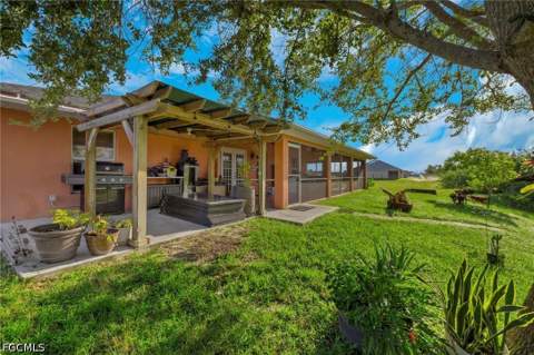610 NE 12th St, Cape Coral FL - photo 22 of 24