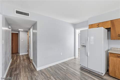 4220 Deleon St, Fort Myers FL - photo 11 of 34