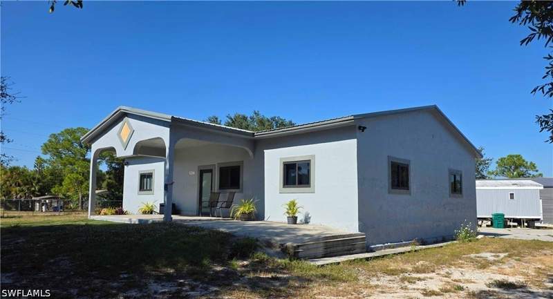 3 bedroom SingleFamilyResidence at 527 Perimeter, Montura Ranch Sec 36, Clewiston — photo 2