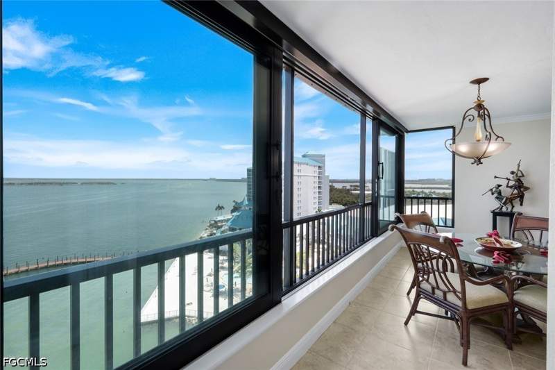 2 bedroom Condominium at 15031 Punta Rassa Rd 1105, Punta Rassa, Fort Myers — photo 3