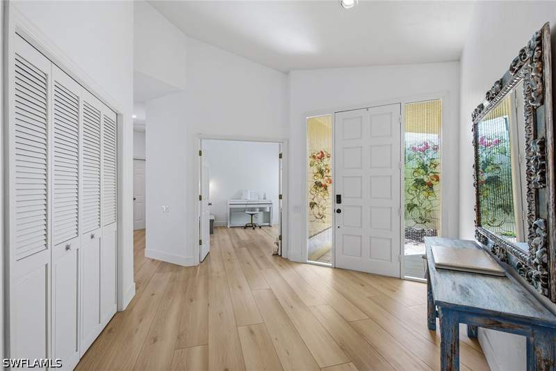 2 bedroom SingleFamilyResidence at 5900 Fountain Dr, Villa Verona, Naples — photo 3