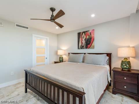 180 Seaview Ct 504, Marco Island FL - photo 13 of 31