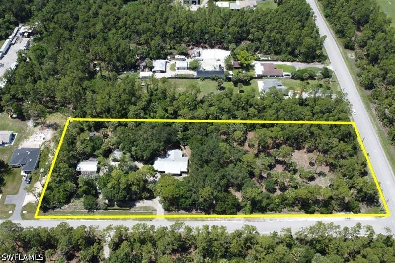 3 bedroom SingleFamilyResidence at 3110 10th Ave SE, Golden Gate Estates, Naples — photo 3