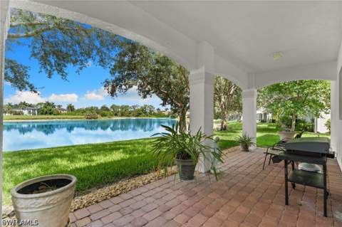 2075 Par Dr, Naples FL - photo 6 of 13