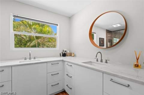 245 Monterey Dr, Naples FL - photo 19 of 39
