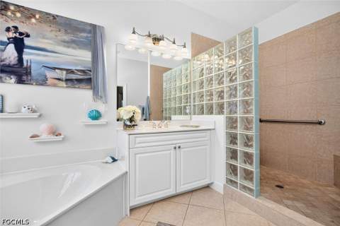 8960 Crown Bridge Way, Fort Myers FL - photo 23 of 32