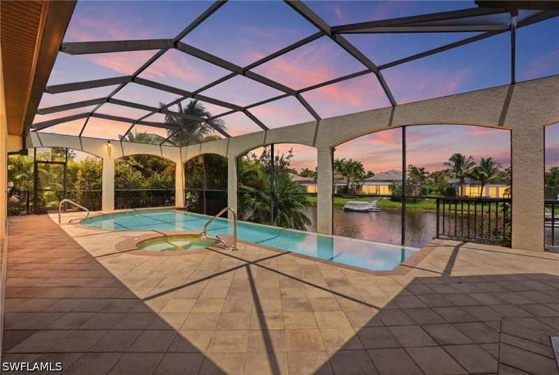 3 bedroom SingleFamilyResidence at 3266 Runaway Ln, Runaway Bay, Naples — photo 1