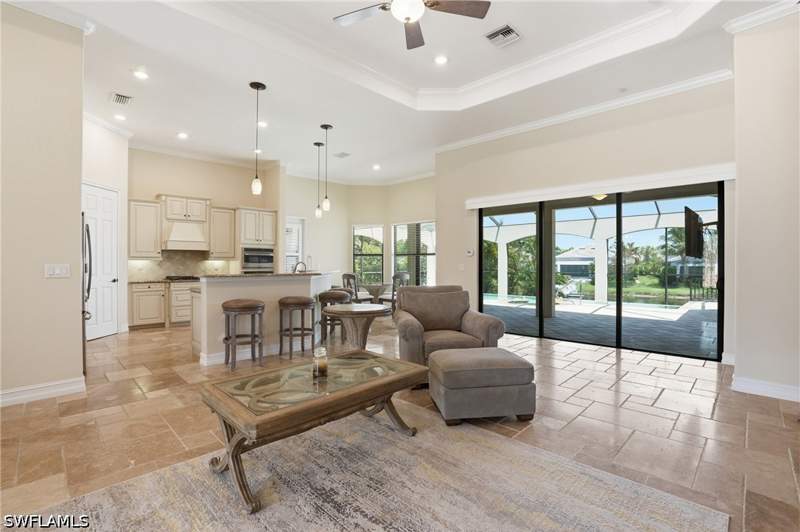 3 bedroom SingleFamilyResidence at 3266 Runaway Ln, Runaway Bay, Naples — photo 5